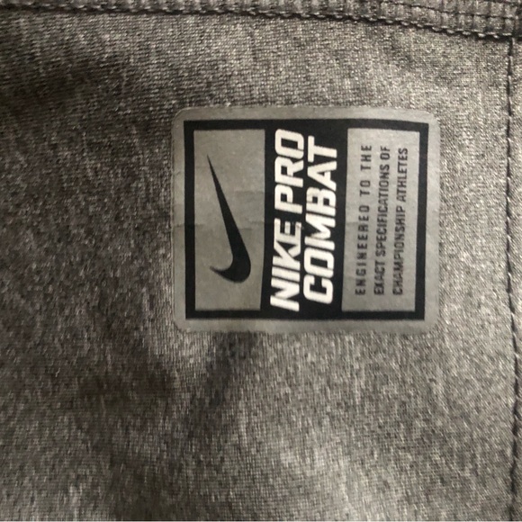 Nike pro combat shirt - Picture 2 of 3